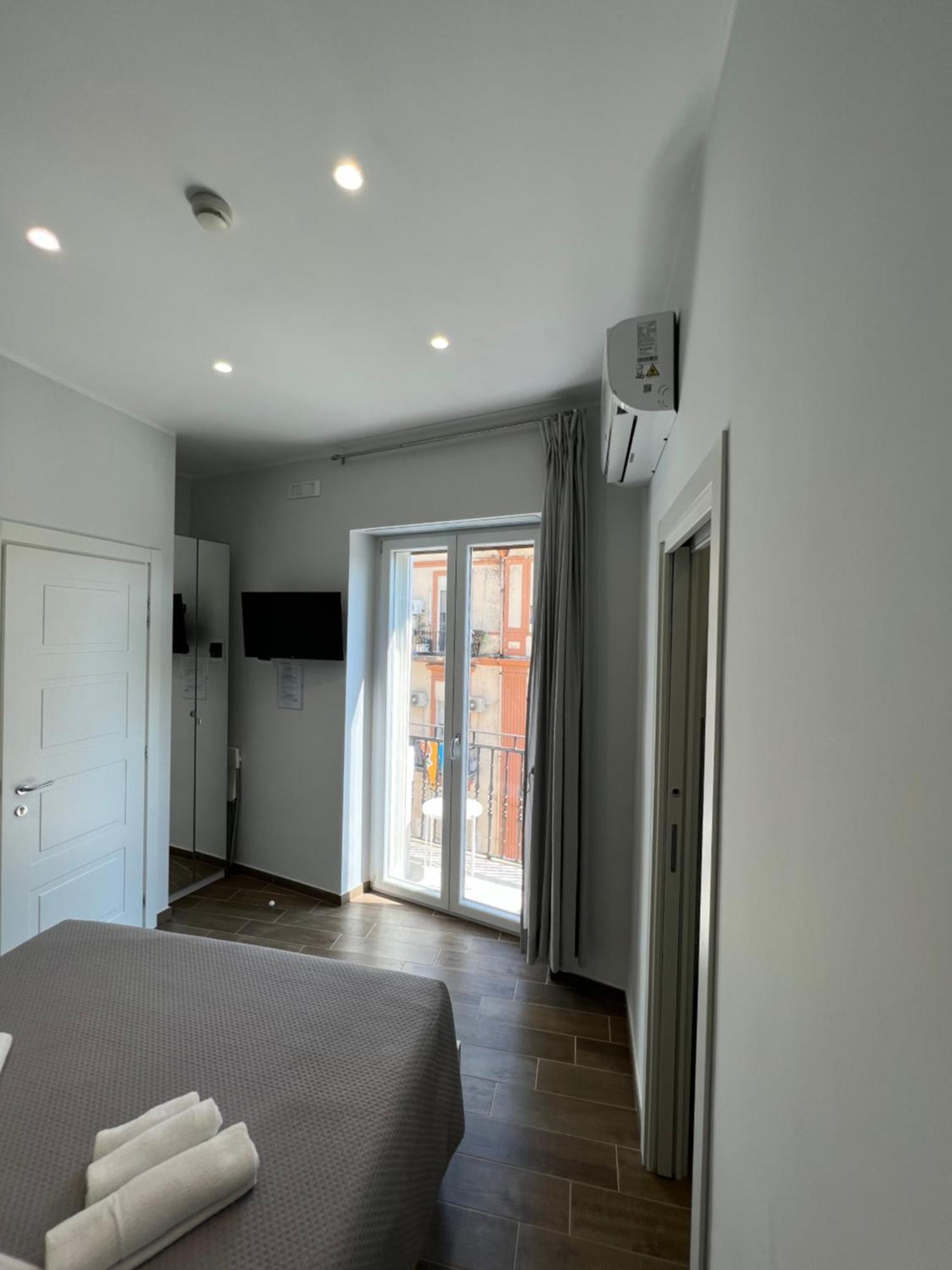 Metropolis Home Napoli Экстерьер фото